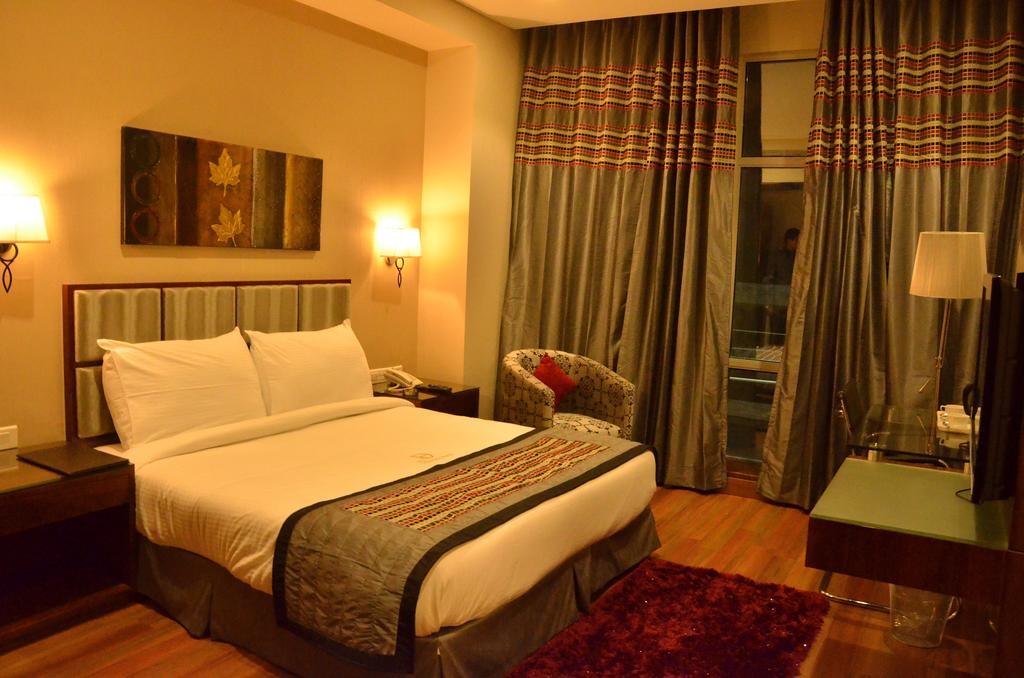 Hotel Down Town Jalandhar Zimmer foto